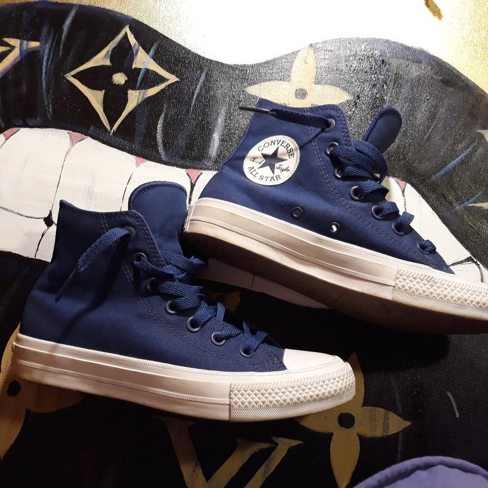chuck taylor converse